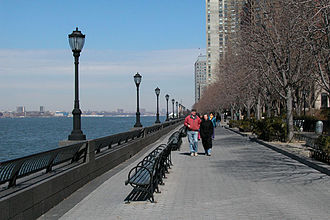 Hudson River From New York VGA.jpg