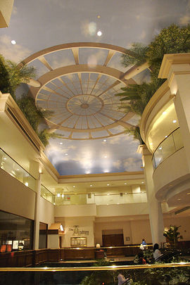 Atrium in New York Marriott-6622.jpg