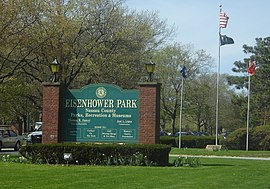 Eisenhower Park Main Entrance.jpg