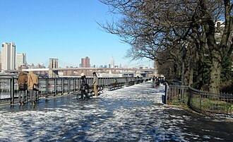 Brooklyn Heights Promenade looking north 2.jpg