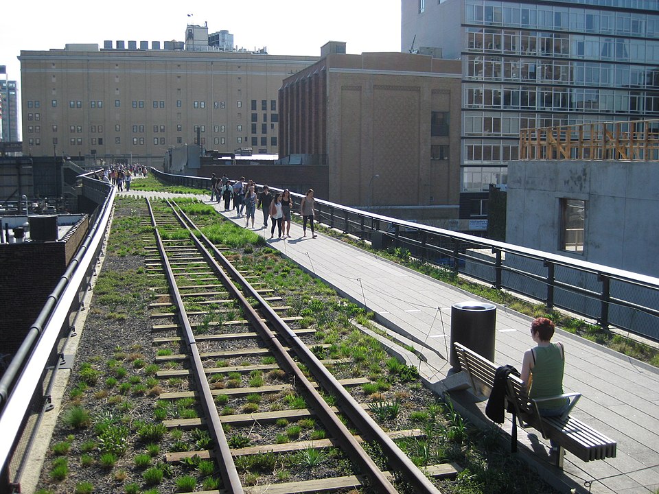 File:Highline NYC 4546199798 2fb244ec8b.jpg